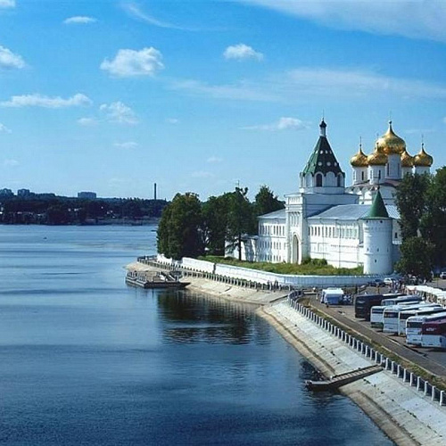 Кострома Богохранимая: по заветным местам